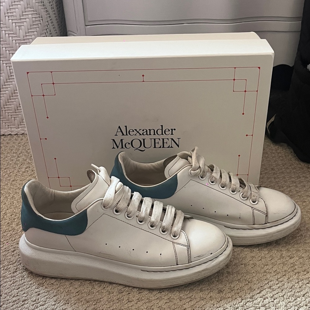 Alexander McQueen Women’s Sneakers in White and blue